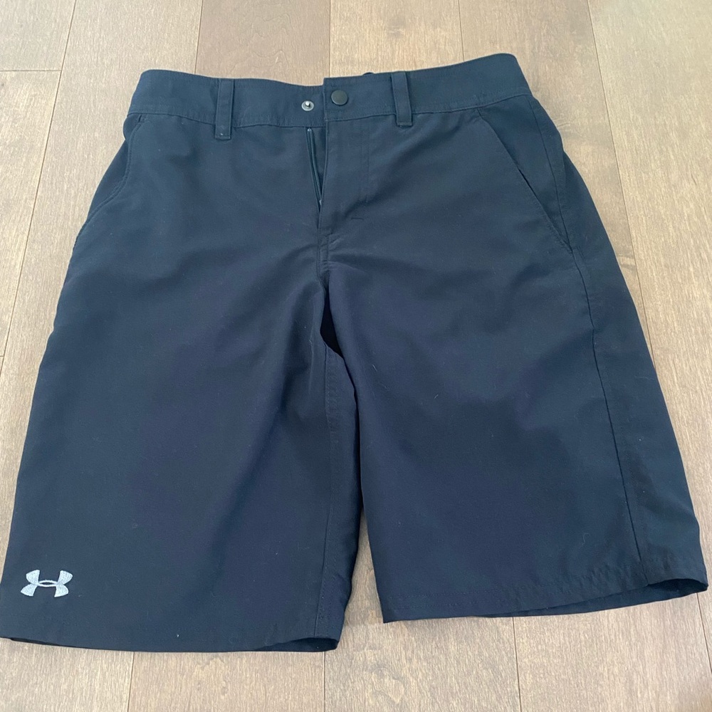 Youth Under Armour Golf Shorts (Size 27 / Large)